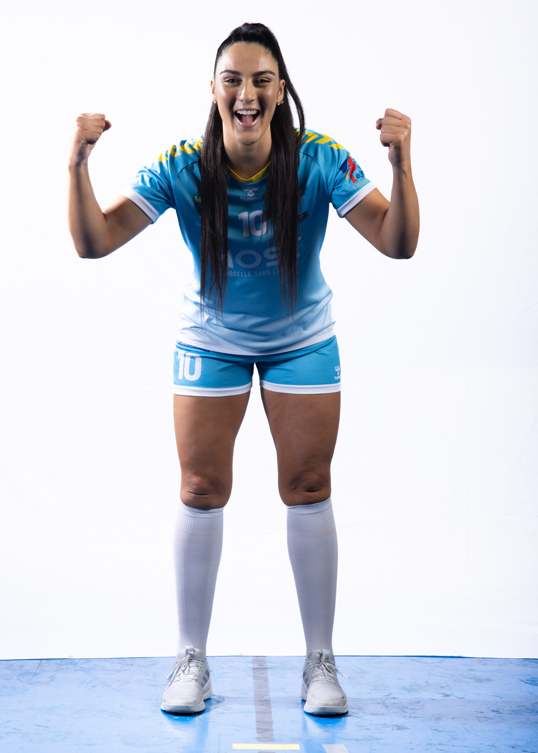 Yutz_Hand23_com1sport-10