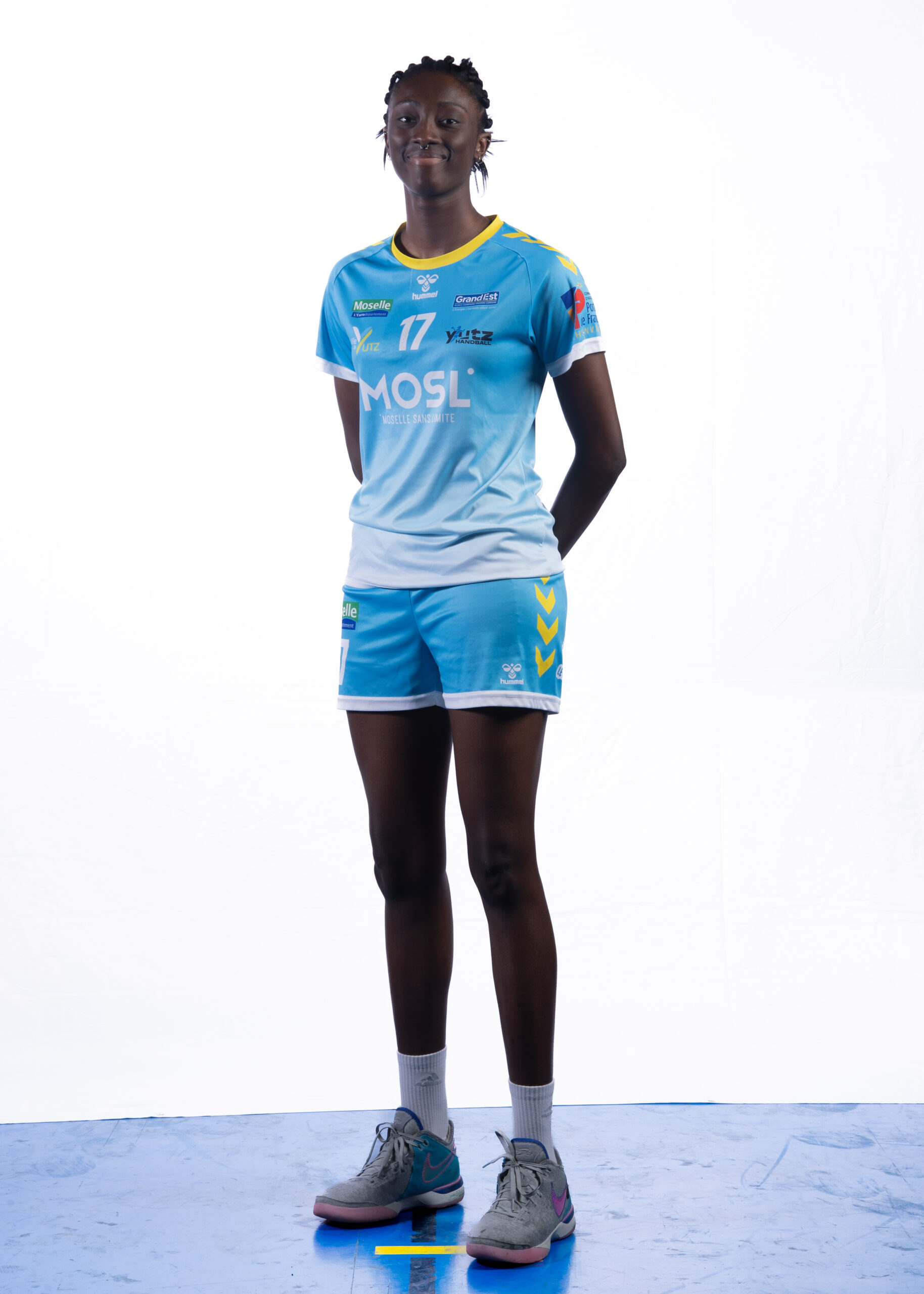 Yutz_Hand23_com1sport-32