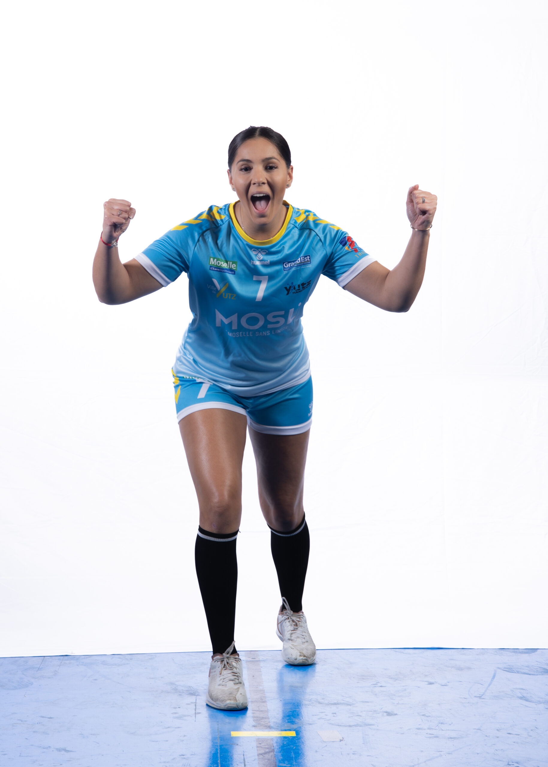 Yutz_Hand23_com1sport-42