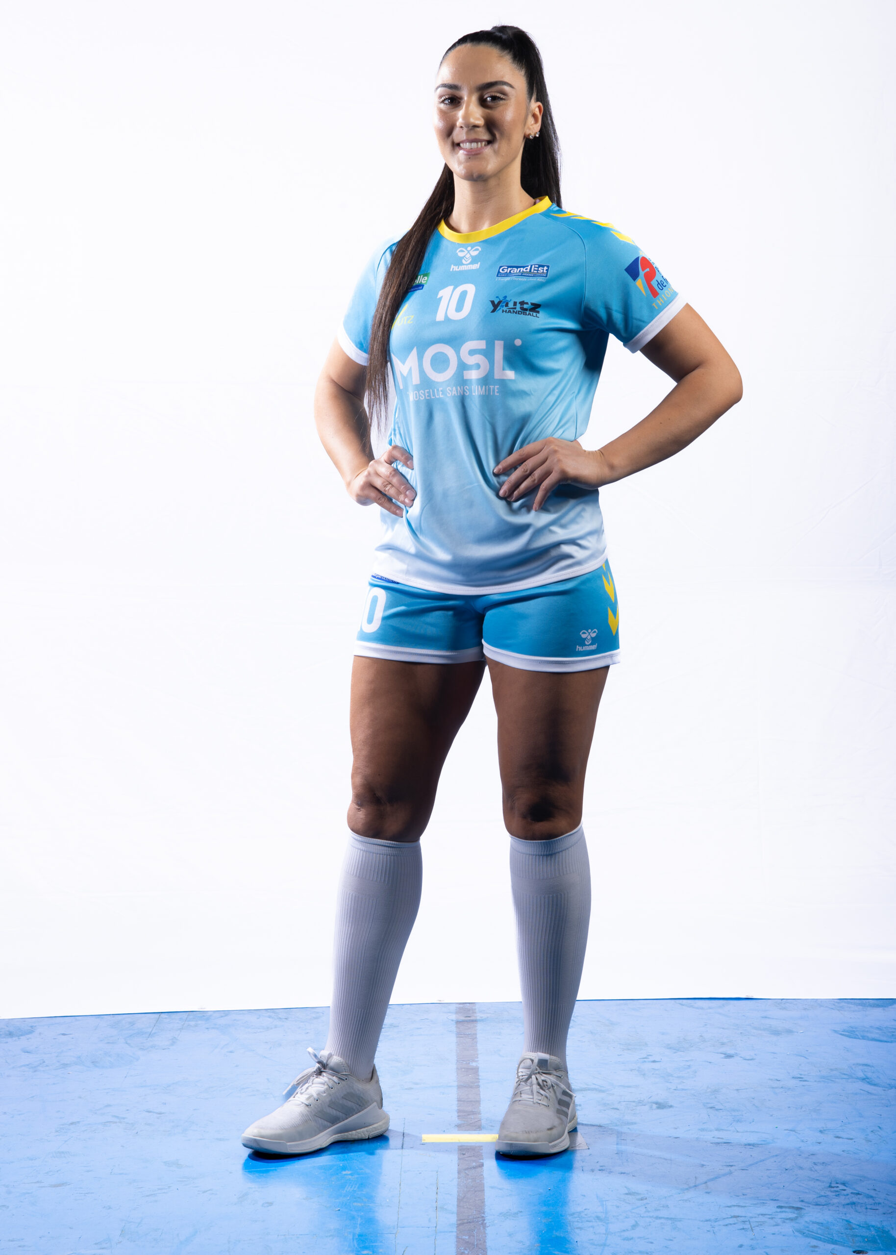 Yutz_Hand23_com1sport-9